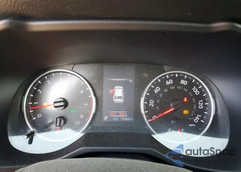 2022 Toyota Rav4 Xle z USA, uszkodzony, nr VIN 2T3P1RFV6NW299869